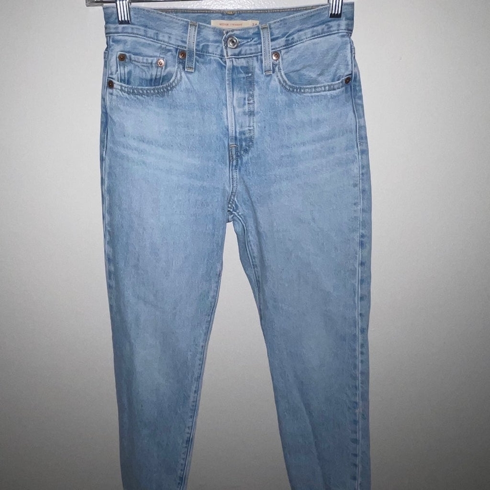 Levi's Wedgie Straight Jeans Light Wash Size 24